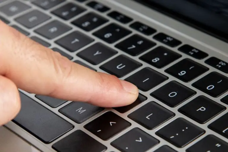 How to Turn ON Camera on Dell Laptop » Tech Combact