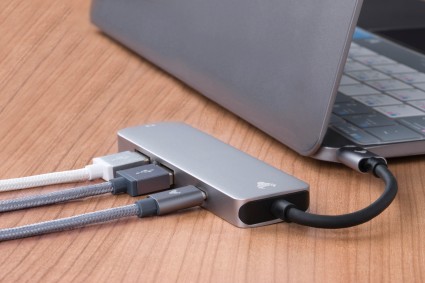 USB hub connected to laptop